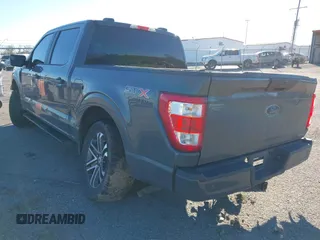 2021 Ford F-150 XL z VIN 1FTEW1EP3MKE33600, wystawiony jako IAAI lot #41053750 z przebiegiem 140 085 mil mil oraz . Historia ofert i sprzedaży dostępna na DreamBid. Obrazek 3.