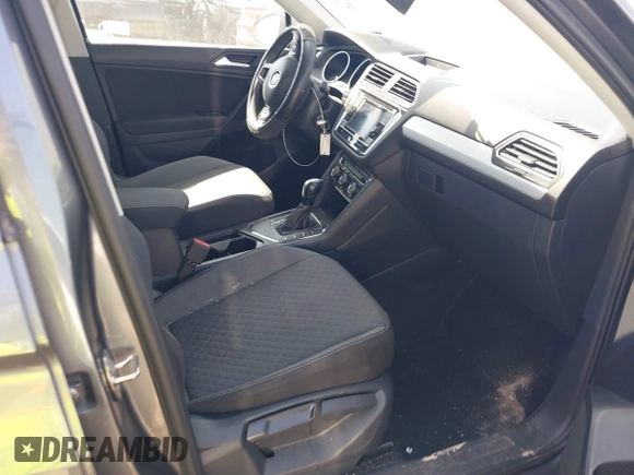 2021 Volkswagen Tiguan S with VIN 3VV1B7AX6MM027114, listed as a IAAI auction lot 41778035 with 81,075 mi miles and . Bid and sale history available at DreamBid. Image 5.