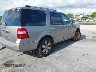2008 Ford Expedition Limited с VIN 1FMFU19588LA32347, выставлен на аукционе IAAI как лот 42222100 с пробегом 80 134 миль миль и . История ставок и продаж доступна на DreamBid. Изображение 4.