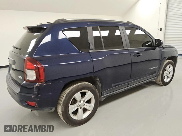 2017 Jeep Compass Latitude z VIN 1C4NJDEB7HD171661, wystawiony jako Copart lot #48417475 z przebiegiem 91 001 mil mil oraz Czysty tytuł • Clean title. Historia ofert i sprzedaży dostępna na DreamBid. Obrazek 3.