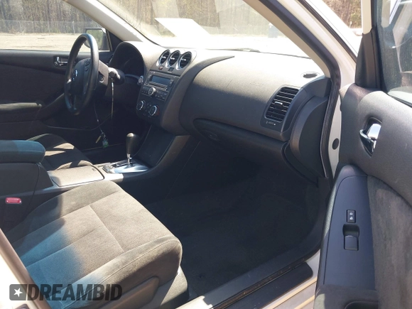 2012 Nissan Altima S z VIN 1N4AL2AP6CC170813, wystawiony jako IAAI lot #41857682 z przebiegiem 102 577 mil mil oraz . Historia ofert i sprzedaży dostępna na DreamBid. Obrazek 5.