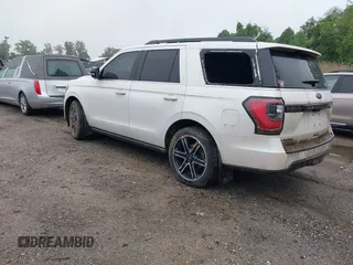 2019 Ford Expedition Limited z VIN 1FMJU2AT1KEA41705, wystawiony jako IAAI lot #42285780 z przebiegiem Nie podano mil oraz . Historia ofert i sprzedaży dostępna na DreamBid. Obrazek 3.
