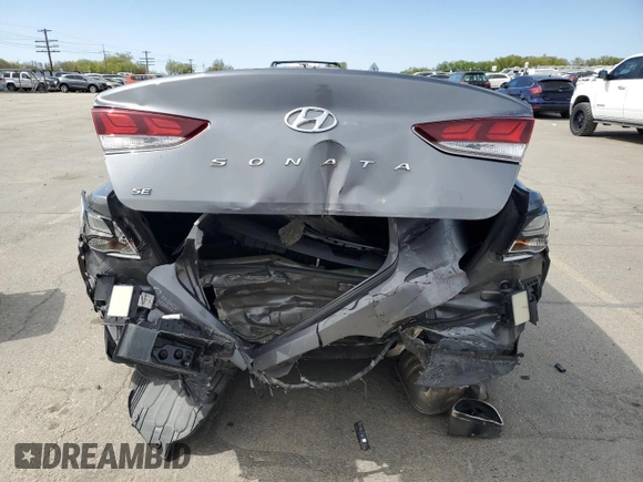 2018 Hyundai Sonata SE z VIN 5NPE24AF9JH655398, wystawiony jako Copart lot #54274075 z przebiegiem 82 601 mil mil oraz Szkoda całkowita • Salvage title. Historia ofert i sprzedaży dostępna na DreamBid. Obrazek 6.