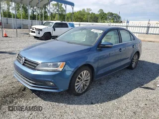 2015 Volkswagen Jetta SE с VIN 3VWD07AJ0FM290857, выставлен на аукционе Copart как лот 53243675 с пробегом 197 356 миль миль и Списание • Salvage title. История ставок и продаж доступна на DreamBid. Изображение 1.