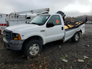 2006 Ford F-350 XL with VIN 1FTWF31Y56EB42564, listed as a Copart auction lot 80624624 with 23,590 mi miles and Salvage title. Bid and sale history available at DreamBid. Image 1.