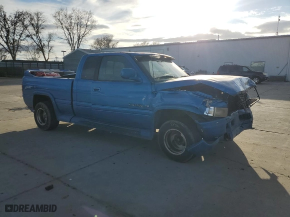 1998 Dodge Ram 1500 with VIN 3B7HC13Y1WG216526, listed as a Copart auction lot 46367075 with 209,668 mi miles and Salvage Title. Bid and sale history available at carsss.com. Image 4.