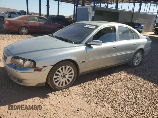 2004 Volvo S80 with VIN YV1TS91Z141381179, listed as a Copart auction lot 81085634 with 187,951 mi miles and Salvage Title. Bid and sale history available at carsss.com. Image 1.