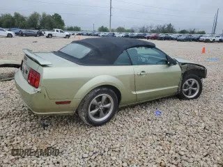 2006 Ford Mustang GT Deluxe with VIN 1ZVFT85HX65162886, listed as a Copart auction lot 50969125 with 159,526 mi miles and Salvage Title. Bid and sale history available at carsss.com. Image 3.