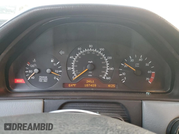 1997 Mercedes-Benz E-Class with VIN WDBJF72F4VA566949, listed as a Copart auction lot 81000554 with 187,409 mi miles and Salvage Title. Bid and sale history available at carsss.com. Image 9.