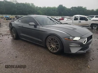 2018 Ford Mustang EcoBoost with VIN 1FA6P8TH5J5128542, listed as a Copart auction lot 54724065 with 97,852 mi miles and Clean Title. Bid and sale history available at carsss.com. Image 4.
