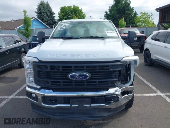 2024 Ford F-250 XL with VIN 1FTBF2BA2RED61478, listed as a IAAI auction lot 42238749 with 28,707 mi miles and . Bid and sale history available at DreamBid. Image 12.