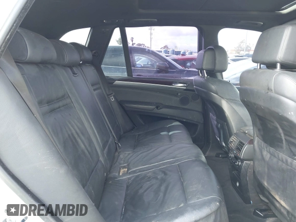 2008 BMW X5 3.0si with VIN 5UXFE43528L022780, listed as a IAAI auction lot 41503723 with 152,468 mi miles. Bid and sale history available at carsss.com. Image 8.