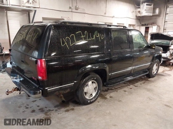 1999 GMC Suburban z VIN 3GKFK16R3XG529761, wystawiony jako IAAI lot #42272646 z przebiegiem 269 114 mil mil oraz . Historia ofert i sprzedaży dostępna na DreamBid. Obrazek 4.