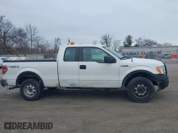 2011 Ford F-150 XL with VIN 1FTFX1EF1BFC08039, listed as a IAAI auction lot 41657526 with 234,515 mi miles. Bid and sale history available at carsss.com. Image 13.