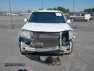 2011 Honda Pilot LX with VIN 5FNYF4H21BB094179, listed as a IAAI auction lot 42012733 with 183,546 mi miles. Bid and sale history available at carsss.com. Image 12.