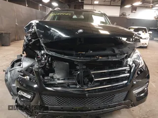 2012 Mercedes-Benz M ML 350 with VIN 4JGDA5HB7CA026607, listed as a IAAI auction lot 41687785 with 89,161 mi miles. Bid and sale history available at carsss.com. Image 6.