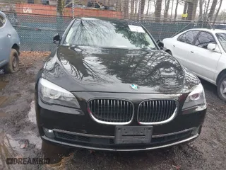 2012 BMW 7 Series 750Li xDrive with VIN WBAKC8C5XCC437025, listed as a IAAI auction lot 41553052 with 58,232 mi miles. Bid and sale history available at carsss.com. Image 6.