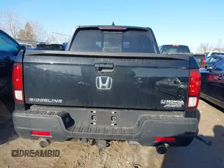2022 Honda Ridgeline RTL-E with VIN 5FPYK3F77NB034066, listed as a IAAI auction lot 41785064 with 22,098 mi miles and . Bid and sale history available at DreamBid. Image 17.