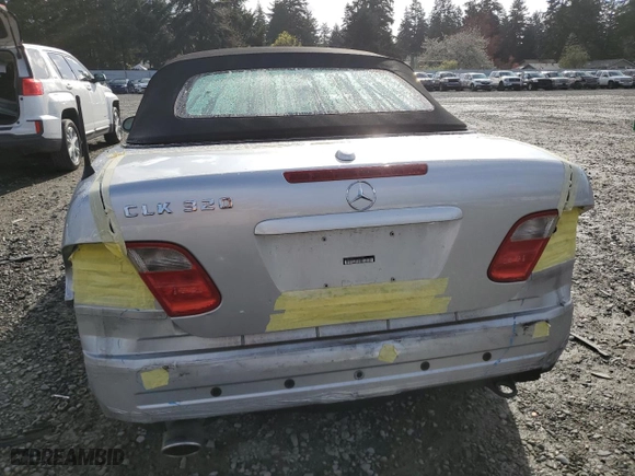 2002 Mercedes-Benz CLK-Class with VIN WDBLK65GX2T122333, listed as a Copart auction lot 52389475 with 62,752 mi miles and Salvage Title. Bid and sale history available at carsss.com. Image 6.