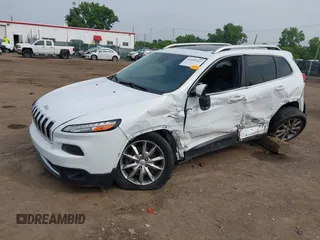 2018 Jeep Cherokee Limited с VIN 1C4PJMDB0JD598244, выставлен на аукционе IAAI как лот 42495342 с пробегом Не указан миль и . История ставок и продаж доступна на DreamBid. Изображение 19.