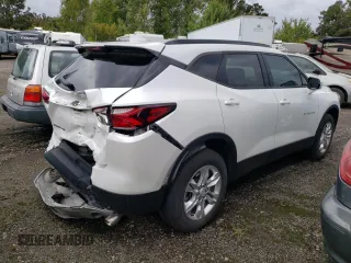 2021 Chevrolet Blazer LT with VIN 3GNKBJR40MS550044, listed as a Copart auction lot 62065623 with 28,703 mi miles and . Bid and sale history available at DreamBid. Image 3.