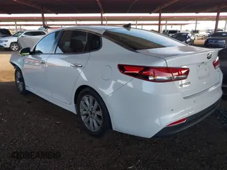 2018 Kia Optima LX with VIN 5XXGT4L30JG236781, listed as a IAAI auction lot 42074861 with 1 mi miles. Bid and sale history available at carsss.com. Image 3.