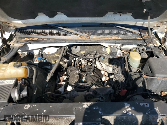 2002 Chevrolet Silverado 2500 z VIN 1GBHC24U12Z229423, wystawiony jako Copart lot #46696895 z przebiegiem Nie podano mil oraz Czysty tytuł • Clean title. Historia ofert i sprzedaży dostępna na DreamBid. Obrazek 11.