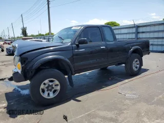1998 Toyota Tacoma z VIN 4TAWN72N9WZ031339, wystawiony jako Copart lot #57324505 z przebiegiem 108 816 mil mil oraz Nie do naprawy • Non repairable. Historia ofert i sprzedaży dostępna na DreamBid. Obrazek 1.