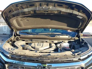 2024 Chevrolet Traverse FWD LS with VIN 1GNEREKS7RJ153187, listed as a IAAI auction lot 41419300 with 5,559 mi miles and . Bid and sale history available at DreamBid. Image 10.