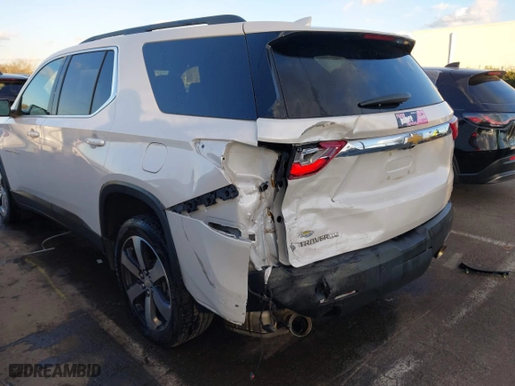 2021 Chevrolet Traverse LT Leather with VIN 1GNERHKW5MJ174570, listed as a IAAI auction lot 41250400 with 80,689 mi miles. Bid and sale history available at carsss.com. Image 6.