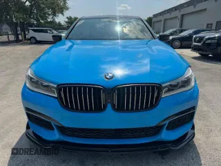 2017 BMW 7 Series 750i z VIN WBA7F0C34HGM22159, wystawiony jako Copart lot #59288865 z przebiegiem 79 952 mil mil oraz Szkoda całkowita • Salvage title. Historia ofert i sprzedaży dostępna na DreamBid. Obrazek 5.