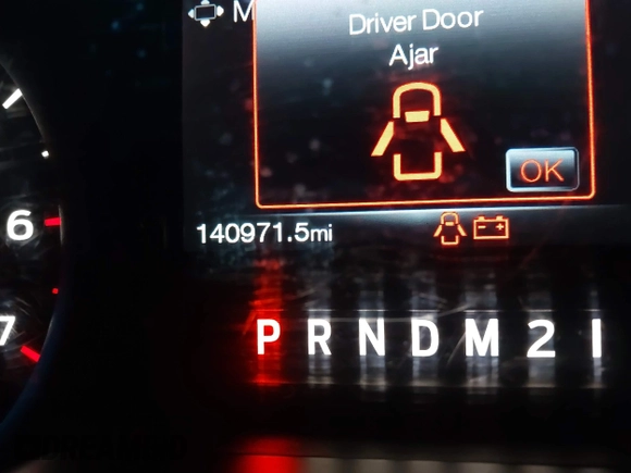 2016 Ford F-150 XLT with VIN 1FTEW1EP3GKE25825, listed as a IAAI auction lot 41254806 with 140,971 mi miles. Bid and sale history available at carsss.com. Image 16.