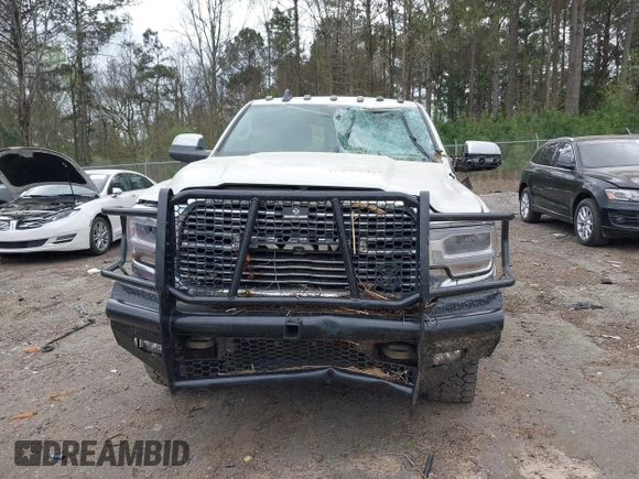 2022 Ram 2500 Laramie with VIN 3C6UR5FL3NG310109, listed as a IAAI auction lot 41832988 with 88,817 mi miles. Bid and sale history available at carsss.com. Image 12.
