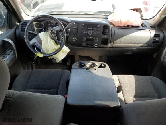 2008 Chevrolet Silverado 2500HD LT w/2LT with VIN 1GCHK29K28E100273, listed as a Copart auction lot 48562445 with 174,944 mi miles and Salvage Title. Bid and sale history available at carsss.com. Image 8.