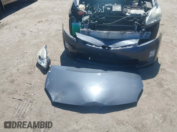 2011 Toyota Prius I with VIN JTDKN3DUXB0302715, listed as a IAAI auction lot 41886764 with 194,703 mi miles. Bid and sale history available at carsss.com. Image 12.