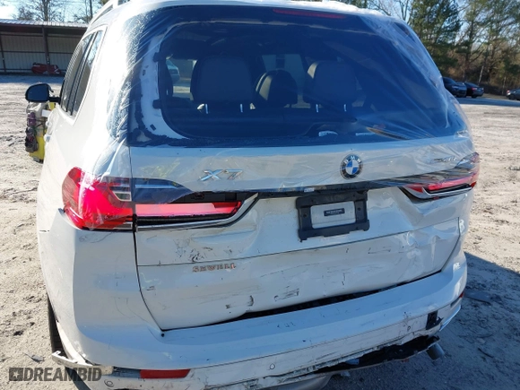 2020 BMW X7 xDrive40i with VIN 5UXCW2C05L9C18696, listed as a IAAI auction lot 41598890 with 102,599 mi miles. Bid and sale history available at carsss.com. Image 6.