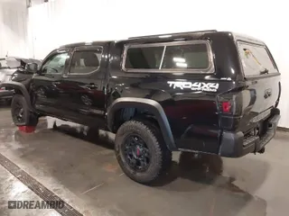 2020 Toyota Tacoma 4WD SR5 with VIN 3TMCZ5AN4LM338884, listed as a IAAI auction lot 41835157 with 78,874 mi miles. Bid and sale history available at carsss.com. Image 3.