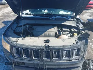 2018 Jeep Compass Trailhawk with VIN 3C4NJDDB5JT458112, listed as a IAAI auction lot 41617567 with 79,612 mi miles and . Bid and sale history available at carsss.com. Image 10.
