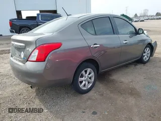 2012 Nissan Versa SL with VIN 3N1CN7AP2CL811697, listed as a IAAI auction lot 41813804 with 1 mi miles. Bid and sale history available at carsss.com. Image 4.