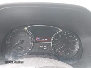 2014 Nissan Pathfinder Platinum with VIN 5N1AR2MN2EC676530, listed as a IAAI auction lot 41934585 with 200,109 mi miles. Bid and sale history available at carsss.com. Image 7.