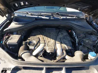 2017 Mercedes-Benz GLS with VIN 4JGDF7DE9HA747550, listed as a IAAI auction lot 41489690 with 125,945 mi miles. Bid and sale history available at carsss.com. Image 10.