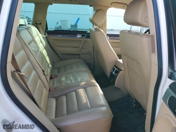 2006 Volkswagen Touareg 3.2L V6 with VIN WVGZG77L86D011367, listed as a Copart auction lot 47445715 with 395,034 mi miles and Salvage Title. Bid and sale history available at carsss.com. Image 11.