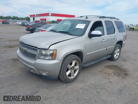 2008 Chevrolet Tahoe 3LT z VIN 1GNFK13088R244869, wystawiony jako IAAI lot #42155944 z przebiegiem 162 620 mil mil oraz . Historia ofert i sprzedaży dostępna na DreamBid. Obrazek 2.