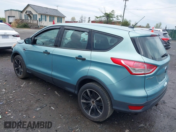 2013 Ford Escape S with VIN 1FMCU0F75DUD00309, listed as a IAAI auction lot 42017289 with 184,026 mi miles. Bid and sale history available at carsss.com. Image 3.