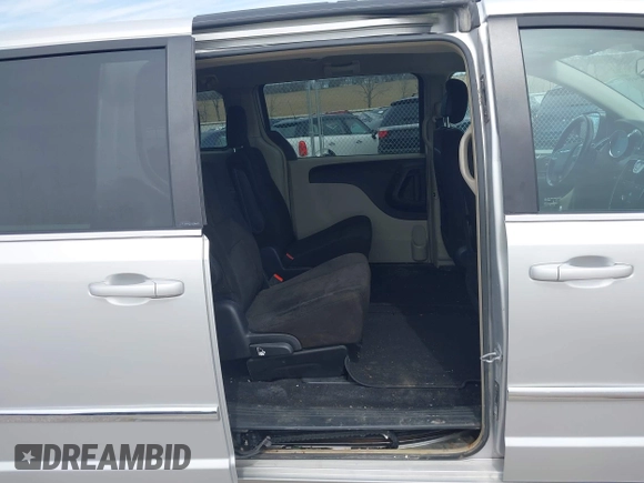 2012 Chrysler Town & Country Touring with VIN 2C4RC1BG5CR157712, listed as a IAAI auction lot 41942939 with 244,799 mi miles. Bid and sale history available at carsss.com. Image 8.