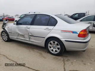 2004 BMW 3 Series 325i with VIN WBAAZ33444KP85267, listed as a Copart auction lot 84643124 with 205,226 mi miles and Salvage Title. Bid and sale history available at carsss.com. Image 2.