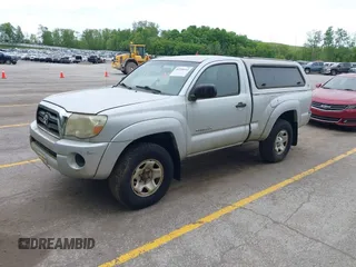 2006 Toyota Tacoma z VIN 5TEPX42N56Z256038, wystawiony jako IAAI lot #42290164 z przebiegiem 263 291 mil mil oraz . Historia ofert i sprzedaży dostępna na DreamBid. Obrazek 2.