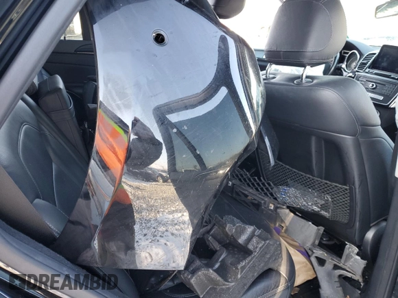 2016 Mercedes-Benz GLE 550e z VIN 4JGDA6DB0GA738765, wystawiony jako Copart lot #88605425 z przebiegiem Nie podano mil oraz Szkoda całkowita • Salvage title. Historia ofert i sprzedaży dostępna na DreamBid. Obrazek 11.