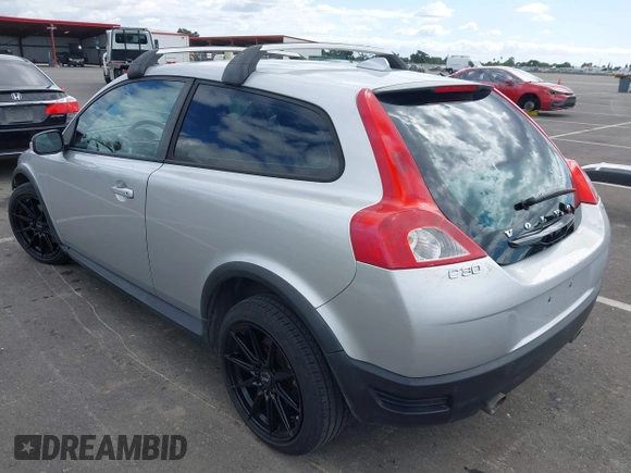 2010 Volvo C30 с VIN YV1672MK7A2174919, выставлен на аукционе IAAI как лот 42254387 с пробегом Не указан миль и . История ставок и продаж доступна на DreamBid. Изображение 3.