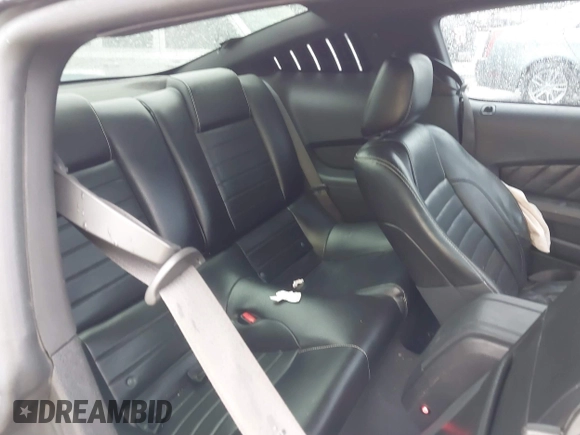 2010 Ford Mustang GT with VIN 1ZVBP8CH0A5121729, listed as a IAAI auction lot 41531080 with 162,673 mi miles. Bid and sale history available at carsss.com. Image 8.